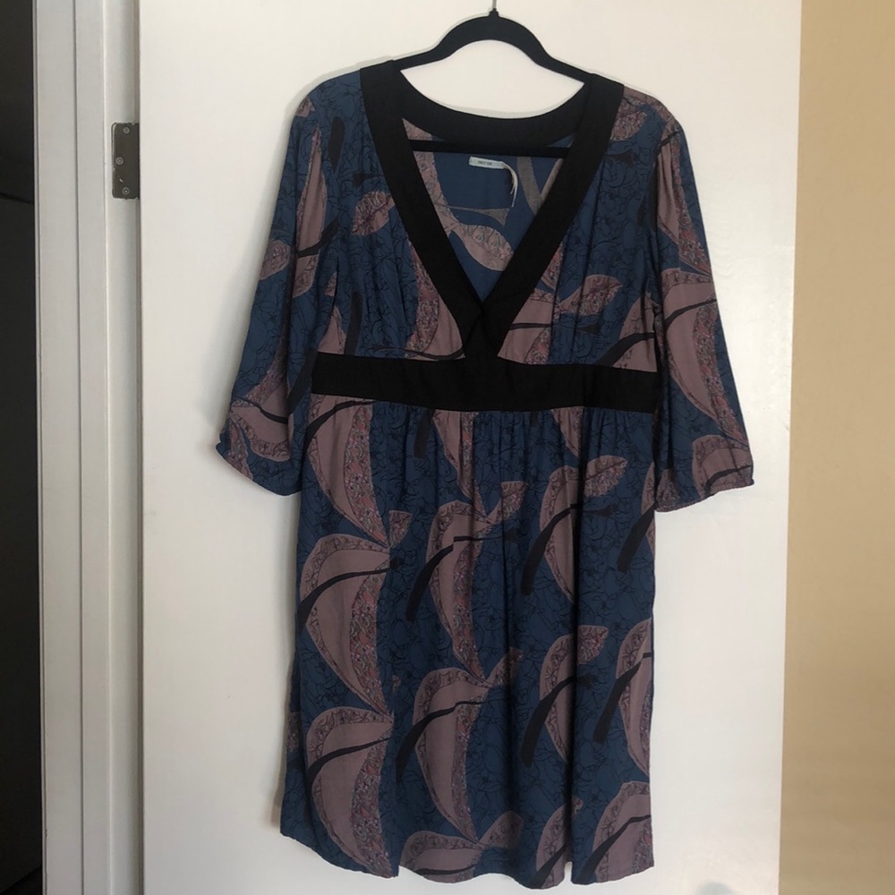Kimchi Blue Brand log sleeve short dress